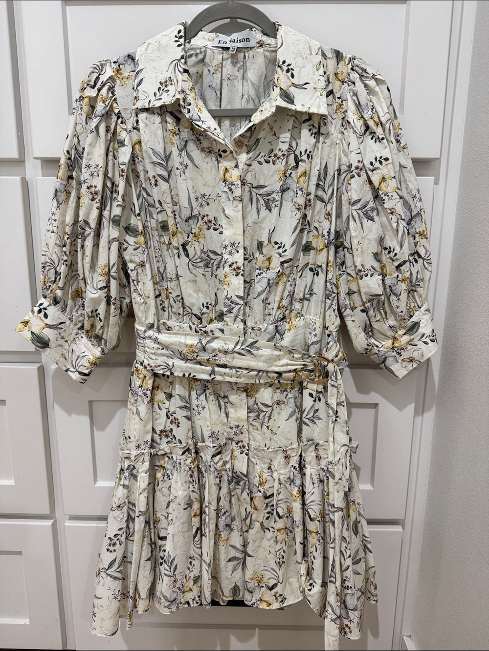 En Saison Cream Floral Button-Front Puff Sleeve Mini Dress